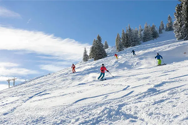 Skiing in Solang Manali