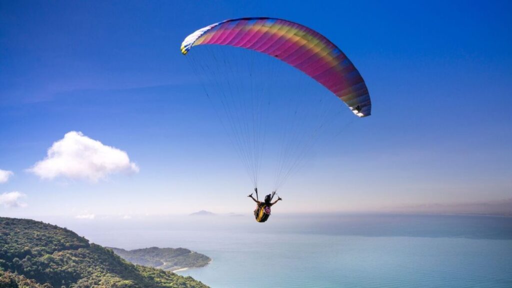 Paragliding in Manali