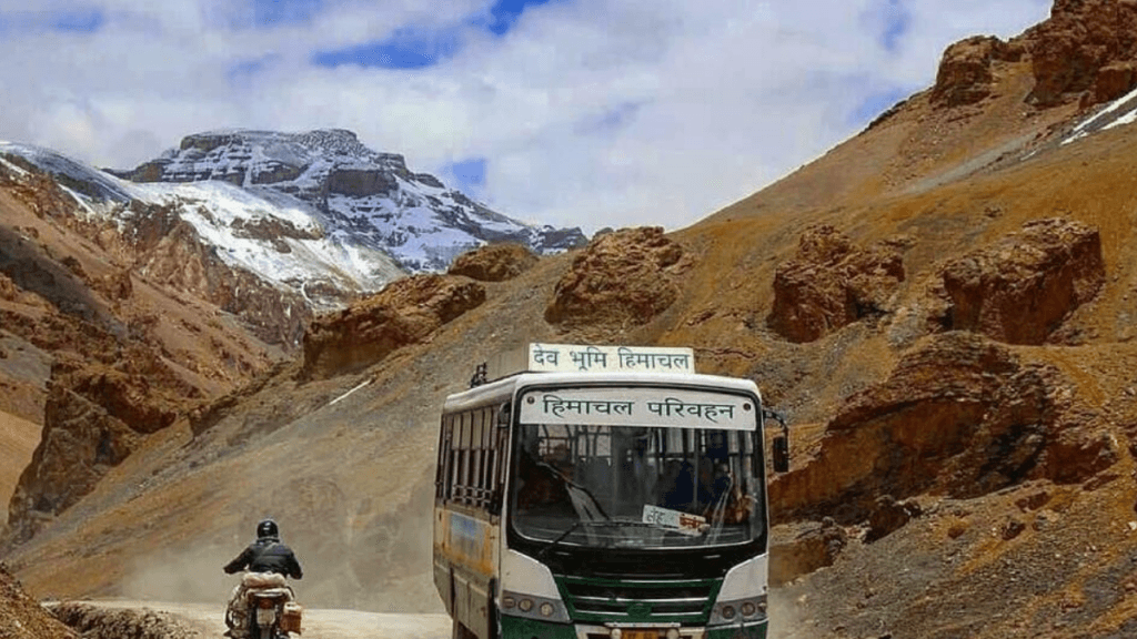 HRTC buses for Delhi to Manali Tour